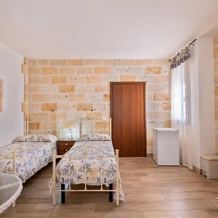 Anna's House فيلة