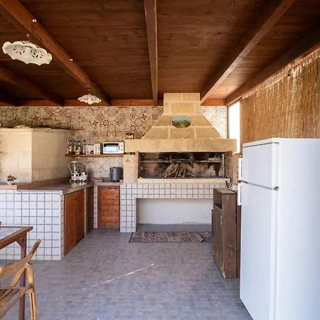 Anna's House * بورغوني