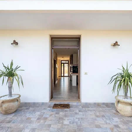 فيلة Anna's House *